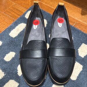 Black Textured Women's Loafers
